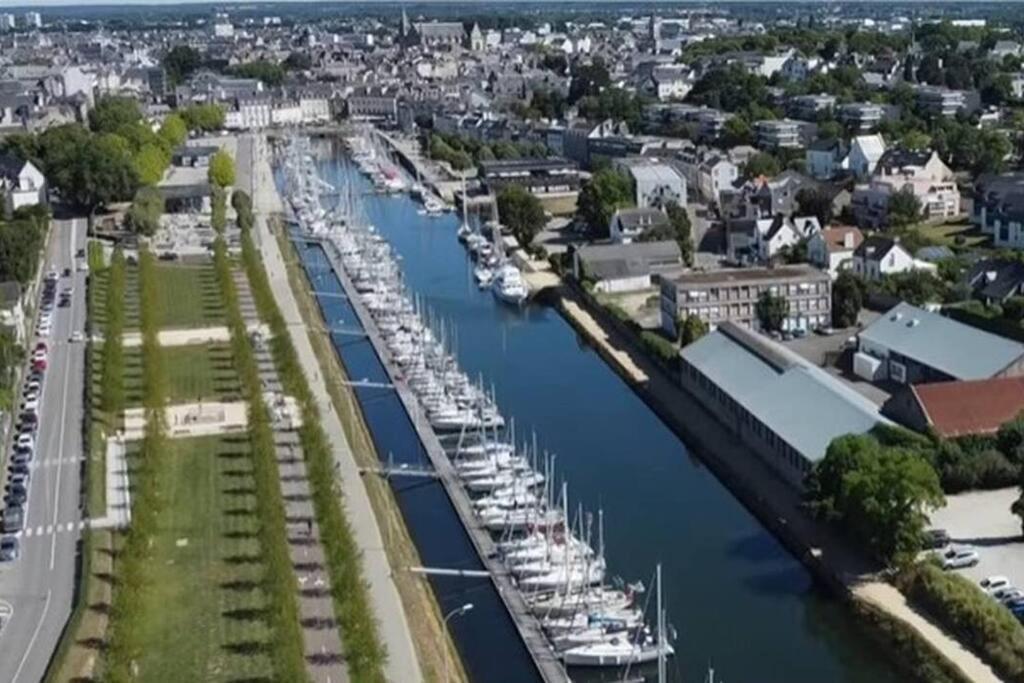Appartement A Mi-Chemin à Vannes Extérieur photo